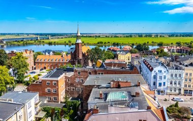 Pomeranya Voyvoda, Polonya 'daki Vistula Nehri üzerindeki Tchew kenti