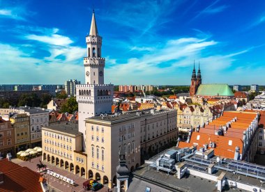 Opole Voyvoda 'daki Opole kasabası manzarası, Polonya.