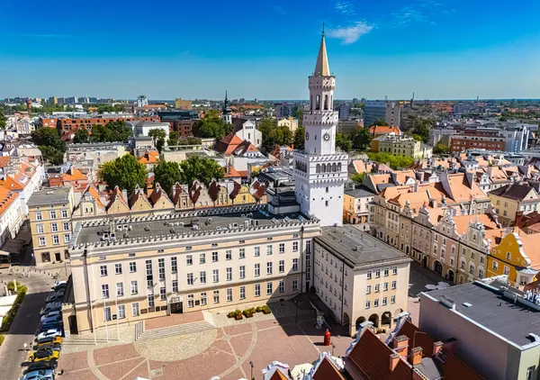 Opole Voyvoda 'daki Opole kasabası manzarası, Polonya.