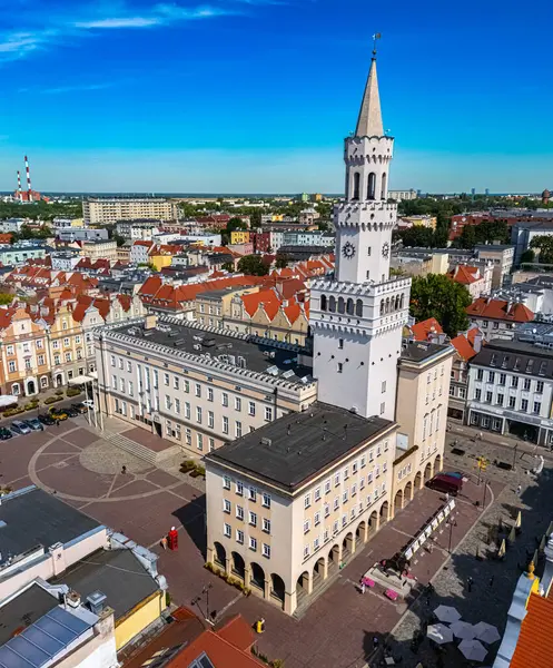 Opole Voyvoda 'daki Opole kasabası manzarası, Polonya.