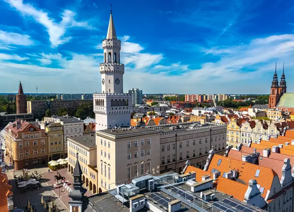 Opole Voyvoda 'daki Opole kasabası manzarası, Polonya.