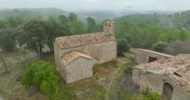 ナバスのサンタ マリア イグレシアスのロマネスク様式の教会10世紀 カタルーニャ スペイン — ストック動画