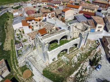 San Pedro Kilisesi 'nin kalıntıları Tiedra' da Valladolid İspanya 'da.