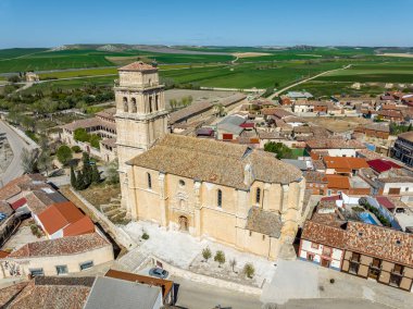 Valladolid İspanya 'nın Mota del Marques şehrindeki San Martin de Tours Kilisesi