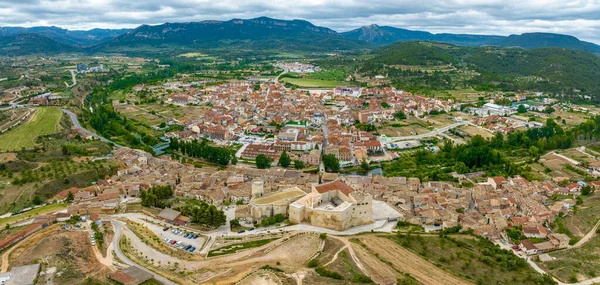 Valderrobres Teruel省 Santa Maria Mayor Aragon城堡和教堂的空中景观 西班牙宏伟的全景 — 图库照片