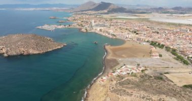 Murcia 'nın Mazarron Puerto bölgesinin panoramik hava görüntüsü. İspanya