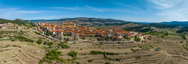 Teruel省Puertomingalvo被列为西班牙美丽城镇的空中全景 — 图库照片