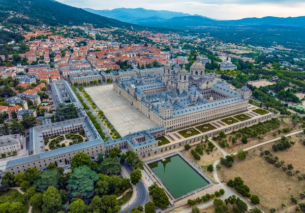 Escorial Niedaleko Madrytu Hiszpania Panoramiczny Widok Lotu Ptaka Królewski Klasztor — Zdjęcie stockowe