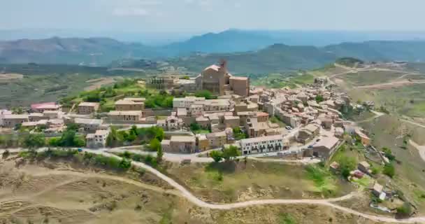 Letecký Pohled Vrchol Kopce Středověké Vesnice Ujue Navarra Severní Španělsko — Stock video