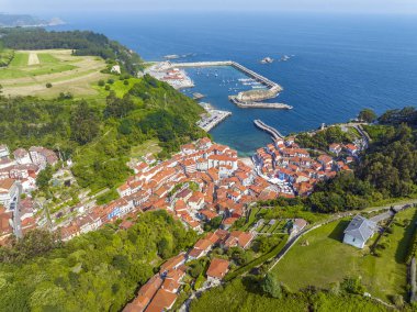 Cudillero Asturias İspanya 'nın en güzel şehirlerinden biri olarak kabul edilir.