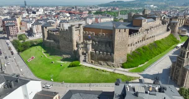 Templářský Hrad Ponferradě Leon Španělsko Středověké Kamenné Zdi Věže Vlajky — Stock video
