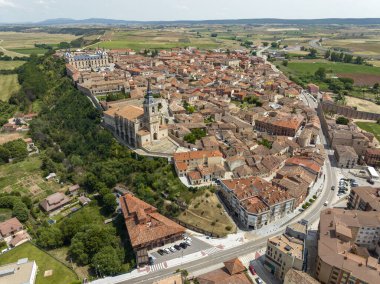 İspanya 'nın en güzel şehirlerinden biri olarak kabul edilen Lerma Burgos eyaletinin panoramik hava manzarası