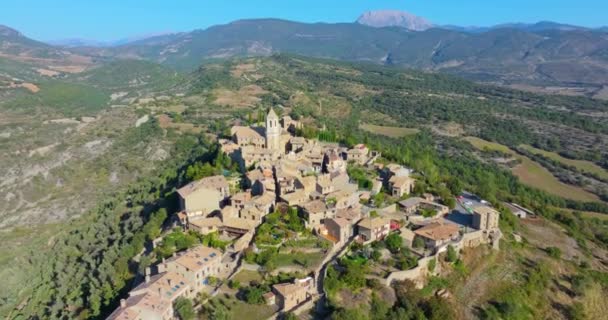 位于Huesca的Roda Isabena的全景航空图 选择西班牙最美丽的城镇之一 — 图库视频影像