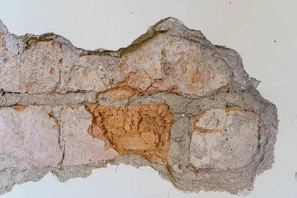 Oude Betonnen Muur Gebarsten Bakstenen Zichtbaar Voor Achtergrond — Stockfoto