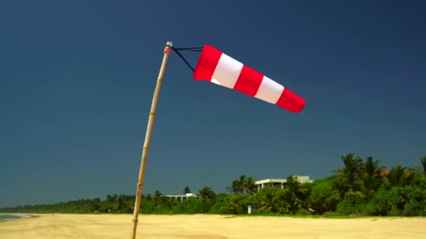 Windsock Flutters Showing Wind Direction Beach — стоковое видео