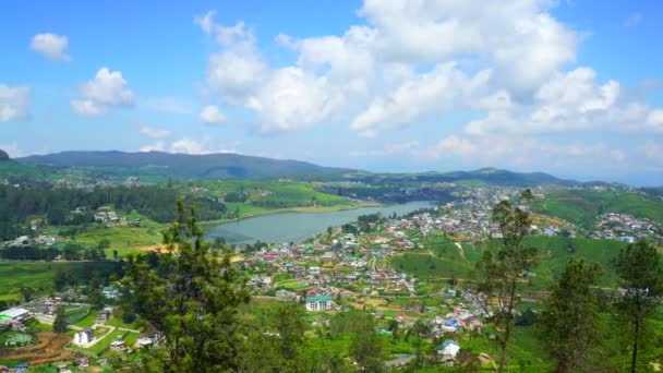 斯里兰卡Nuwara Eliya市和Gregory湖的俯瞰 — 图库视频影像