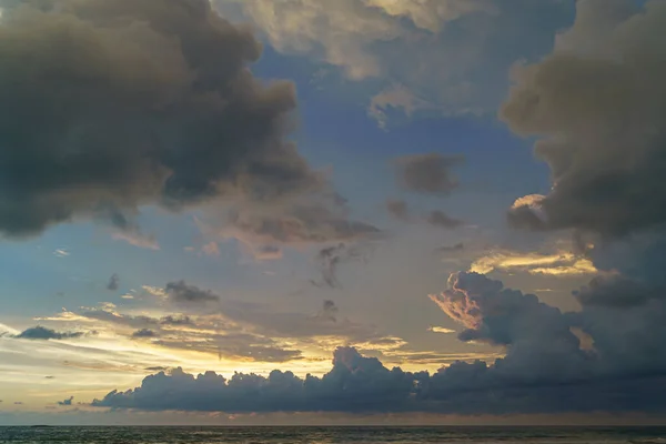 Dark Blue Sky Sunset Seashore — Stock Photo, Image