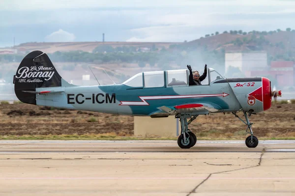 Torrejon Ardoz マドリード スペイン 10月11 アクロバットパトロールの航空機ジェイコブ52 10月に航空75航空ショーに参加しました11 2014 Torrejon Ardoz — ストック写真