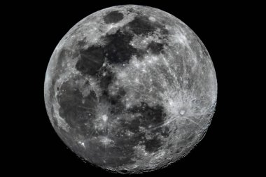 Ay yüzeyinin detaylarını gösteren yakın çekim. 19 Mart 2019