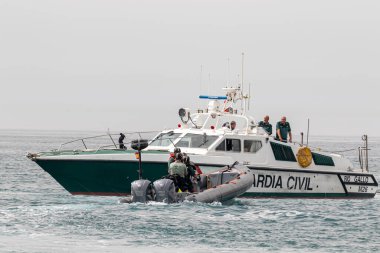 TORRE DEL MAR, MALAGA, SPAIN-JUL 12: Sivil Sahil Güvenlik devriyesi Torre del Mar 'ın 4. Hava Gösterisinde 12 Temmuz 2019 tarihinde, Torre del Mar, Malaga, İspanya