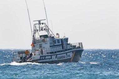 TORRE DEL MAR, MALAGA, SPAIN-JUL 14: Sivil Sahil Güvenlik devriyesi 14 Temmuz 2019 tarihinde Torre del Mar, Malaga, İspanya 'da düzenlenen 4.