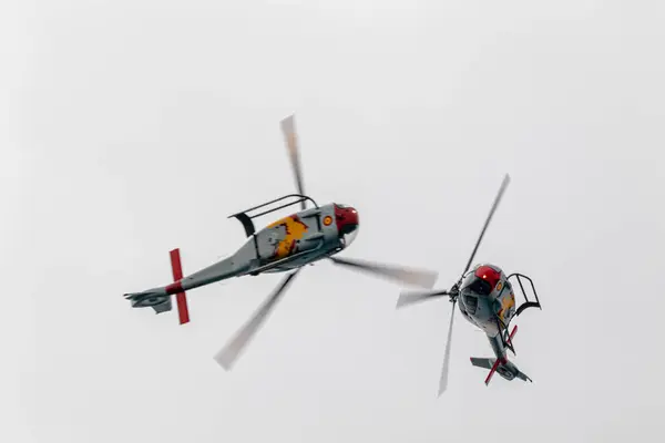 トレデルマール マラガ スパニン ジュール12 パトラアスパ ヘリコプターユーロコプターEc 120コリブリ 2019年7月12日にトレデルマル スペインのトレ マルで開催された4回目のエアショーに参加 — ストック写真