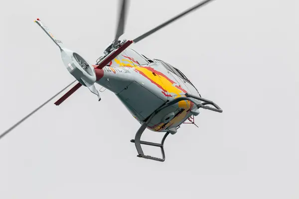 トレデルマール マラガ スパニン ジュール12 パトラアスパ ヘリコプターユーロコプターEc 120コリブリ 2019年7月12日にトレデルマル スペインのトレ マルで開催された4回目のエアショーに参加 — ストック写真