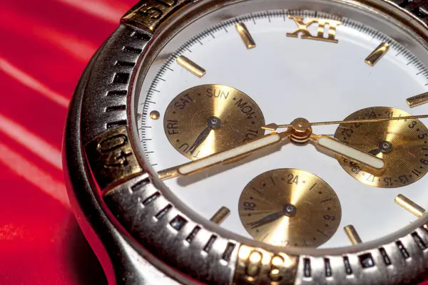 Een Zeer Luxe Man Horloge Van Armbandje Stockafbeelding