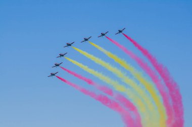 Cadiz, İspanya-14 Eylül: uçak patrulla aguila katılan bir sergi üzerine 1 airshow cadiz, Eylül 14, 2008, cadiz, İspanya