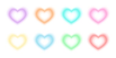 Kalp şekilleri holografik olarak bulanık. Beyaz arka planda izole edilmiş farklı pastel renklerde gradyan aura etkisi olan sevgililer günü için son moda y2k çıkartmaları. Vektör illüstrasyonu