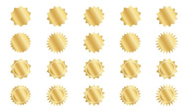 Dalgalı kenarlı altın renkli çıkartmalar. Parlak altın kıvrımlı etiketler, kaliteli rozetler, fiyat etiketleri, pullar, satış teklifleri beyaz arka planda izole edilmiş şekiller. Vektör gerçekçi illüstrasyon.