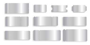 Gümüş bilet maketleri. Parlak metalik çekiliş, piyango, kupon teklifi, piyango loto şablonları. Beyaz arka planda izole edilmiş lüks tarzda giriş ve oturma kartları. Vektör illüstrasyonu.