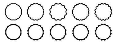 Güneş ışığı, güneş ışığı ya da güneş ışığı simgeleri. Yuvarlak rozetler, pullar, etiketler ya da dalgalı kenarlı fiyat etiketleri. Beyaz arkaplana izole edilmiş boş satış, çoklaştırma, promosyon veya kalite etiketleri koleksiyonu.