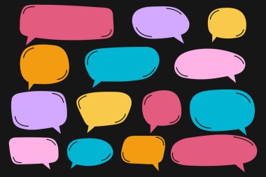 Karalama tarzında sevimli konuşma balonu şablonları seti. Diyalog balonları, mesaj kutuları, alıntı çerçeveleri, koyu arkaplanda izole edilmiş iletişim etiketleri koleksiyonu. Vektör düz resimleme.