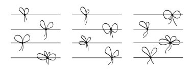 Hediye paketi için fiyonklu kuyruklar. Beyaz arkaplanda izole edilmiş mevcut kutular için coquette düğümleri olan şeritler. Kartlar ve pankartlar için karalama dekoratif unsurlar. Vektör illüstrasyonu.