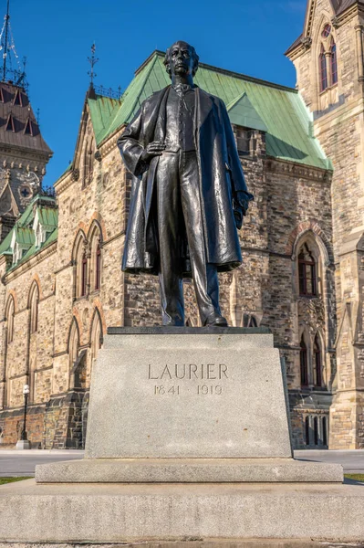Ottawa Ontario Octubre 2022 Monumento Sir Wilfred Laurier Frente Bloque — Foto de Stock