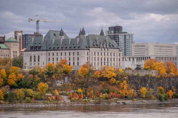 오타와 온타리오주 2022 가을에 캐나다 대법원 건물의 — 스톡 사진