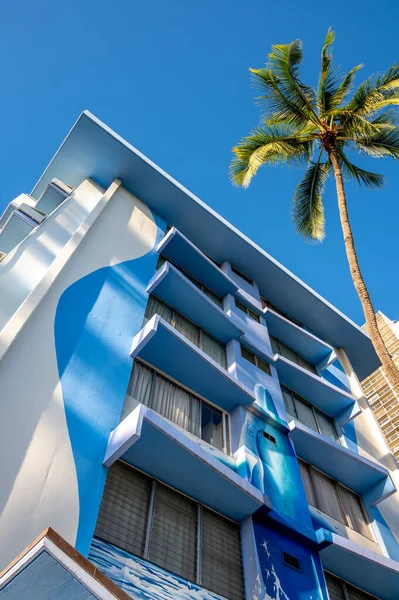 Honolulu Hawaii December 2022 Artsy Exterior Apartment Building Waikiki Painted — Stock Photo, Image