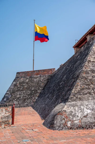 Blick Auf Die Kolumbianische Flagge Über Die Festungsmauern Von San — Stockfoto