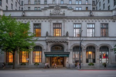 Vancouver, British Columbia - 25 Mayıs 2023: Fairmont Hotel Vancouver.