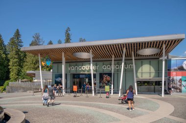 Vancouver, British Columbia - 26 Mayıs 2023: popüler Vancouver Akvaryumu 'nun dışında.