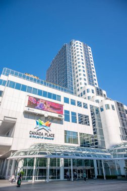 Vancouver, British Columbia - 26 Mayıs 2023 Kanada Place ve Pan Pacific Hotel.