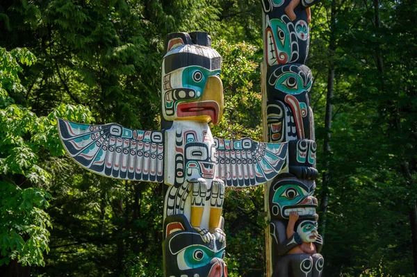 Vancouver Columbia Británica Mayo 2023 Postes Tótem Hermoso Stanley Park —  Fotos de Stock