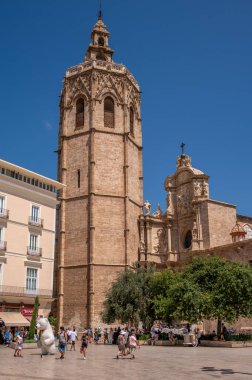 Valencia, İspanya - 25 Temmuz 2023: Güzel Valencia Katedrali, Çaresiz Virgen Bazilikası.
