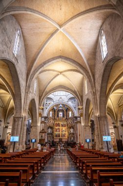 Valencia, İspanya - 25 Temmuz 2023: Güzel Valencia Katedrali, Çaresiz Virgen Bazilikası.
