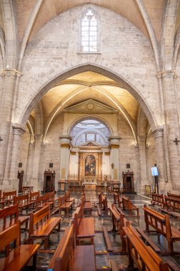 Valencia, İspanya - 25 Temmuz 2023: Güzel Valencia Katedrali, Çaresiz Virgen Bazilikası.