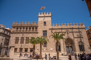 Valencia, İspanya - 25 Temmuz 2023: Valencia, İspanya 'da Güzel İpek Borsa Binası.