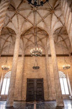 Valencia, İspanya - 25 Temmuz 2023: Valencia, İspanya 'da Güzel İpek Borsa Binası.