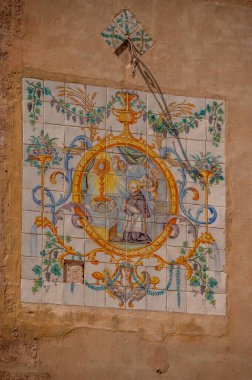 Valencia, İspanya - 25 Temmuz 2023: Plaza del Patriarca İspanya 'nın Valencia şehrindeki eski Valencia Üniversitesi' nin önünde..