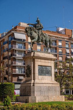 Valencia, İspanya - 25 Temmuz 2023: Valencia, İspanya 'da Kral Jaume anıtı.